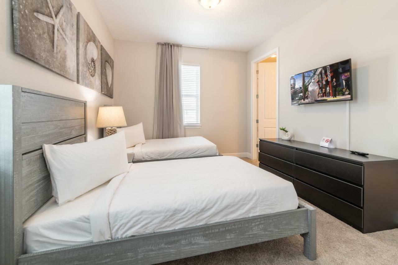 Charming Home By Rentyl Near Disney With Private Pool, Ping Pong Table & Resort Amenities - 7449M 올랜도 외부 사진